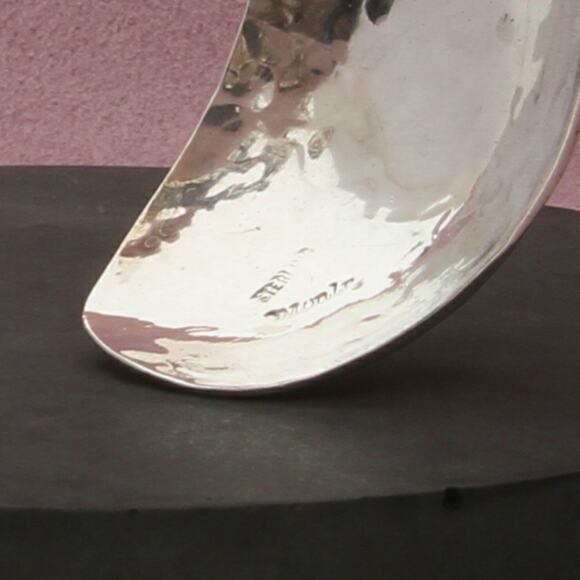 sterling silver vintage signed hammered chunky cuff bracelet size 6.5in - Picture 3 of 3